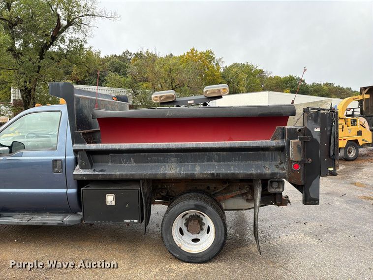 image for item FT6479 2007 Ford F450 Super Duty XL dump truck