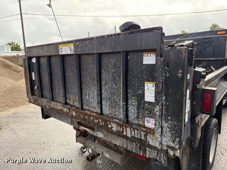 image for item FT6479 2007 Ford F450 Super Duty XL dump truck