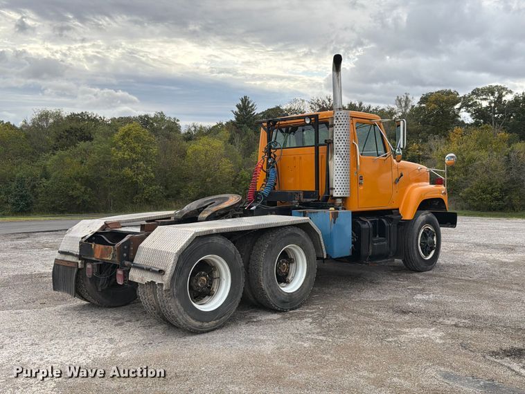 image for item FT6484 1989 International F-2575 semi truck
