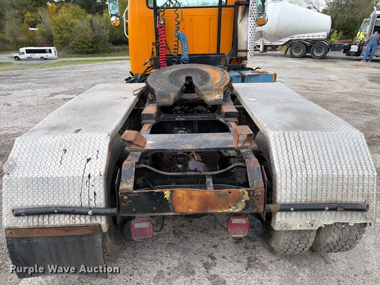 image for item FT6484 1989 International F-2575 semi truck