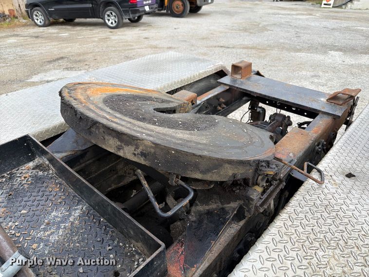 image for item FT6484 1989 International F-2575 semi truck