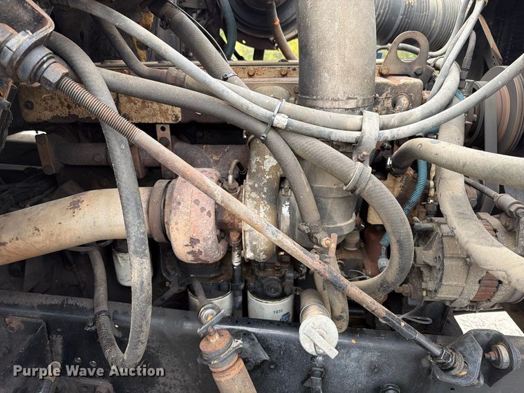 image for item FT6484 1989 International F-2575 semi truck