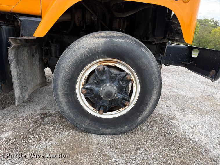 image for item FT6484 1989 International F-2575 semi truck