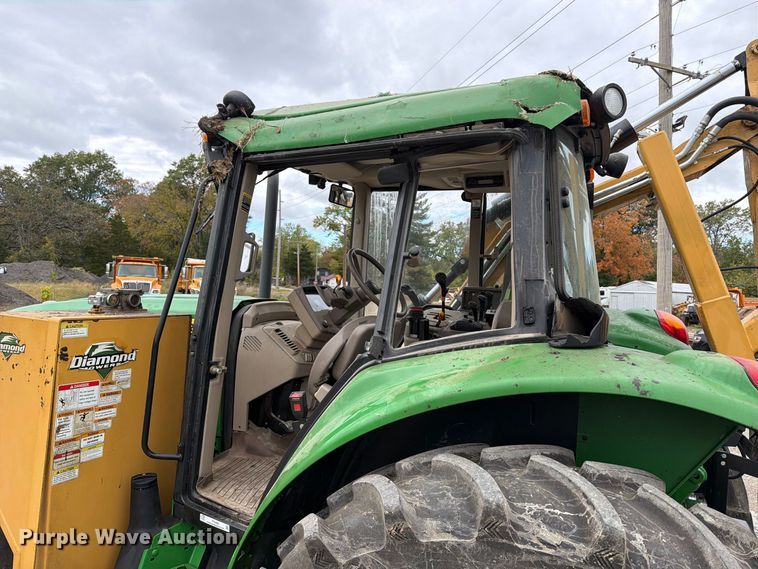 image for item FT6485 2010 John Deere 7230 MFWD tractor