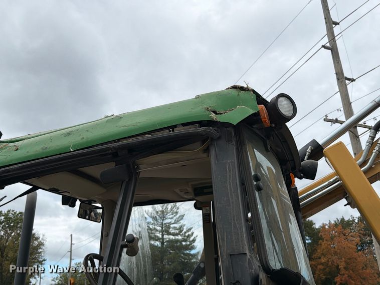 image for item FT6485 2010 John Deere 7230 MFWD tractor
