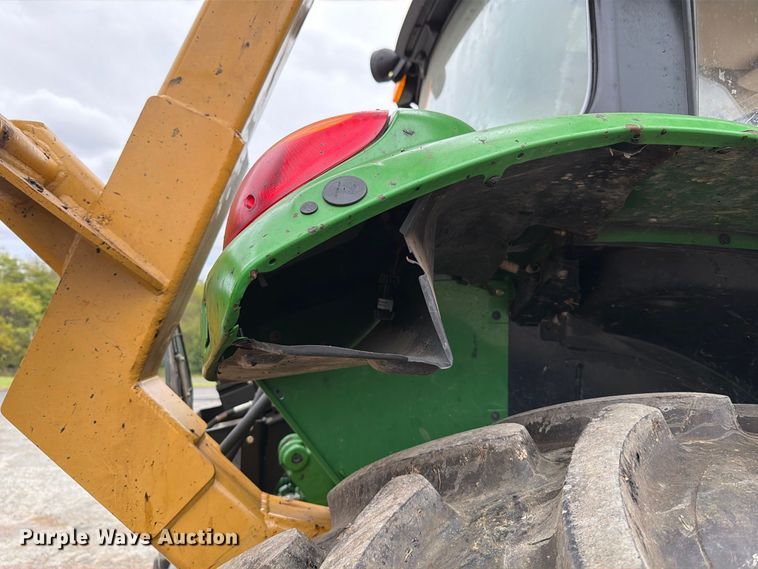 image for item FT6485 2010 John Deere 7230 MFWD tractor