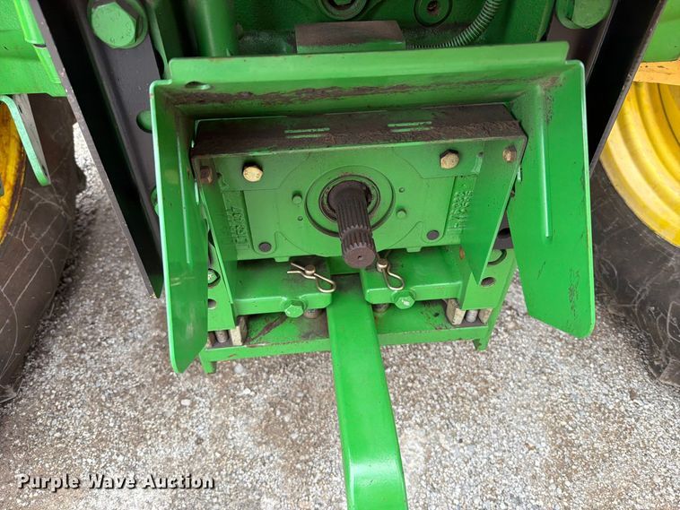 image for item FT6485 2010 John Deere 7230 MFWD tractor