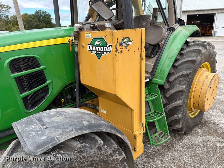 image for item FT6485 2010 John Deere 7230 MFWD tractor