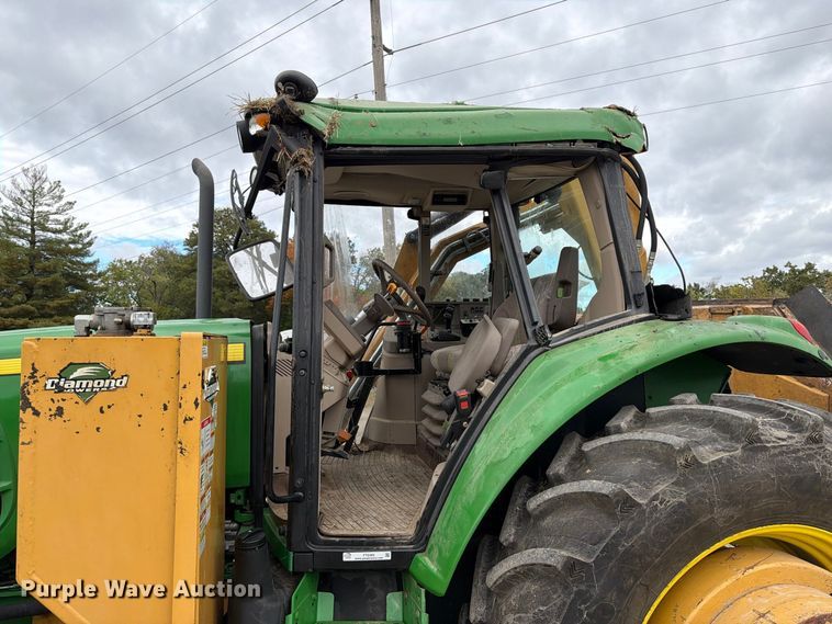 image for item FT6485 2010 John Deere 7230 MFWD tractor