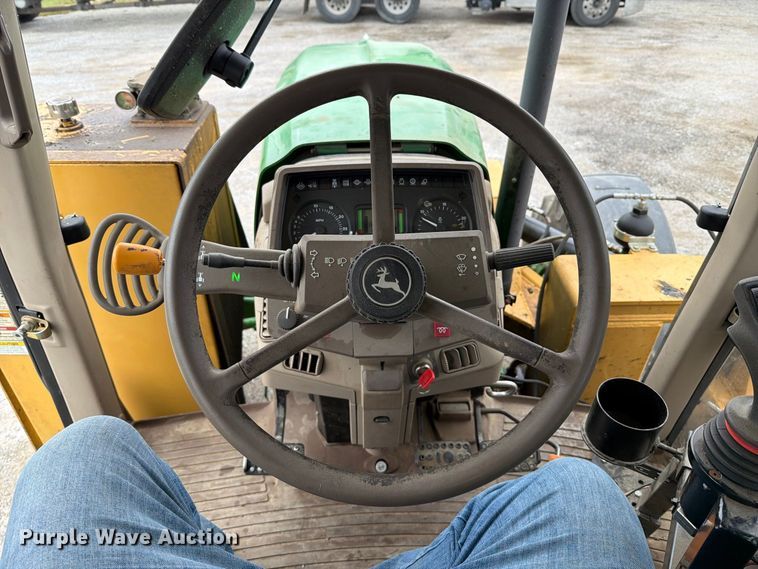 image for item FT6485 2010 John Deere 7230 MFWD tractor