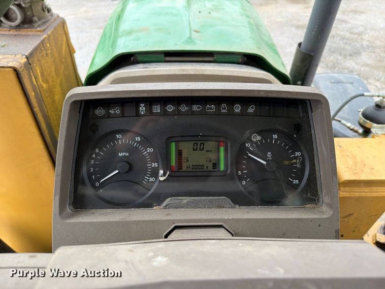 image for item FT6485 2010 John Deere 7230 MFWD tractor