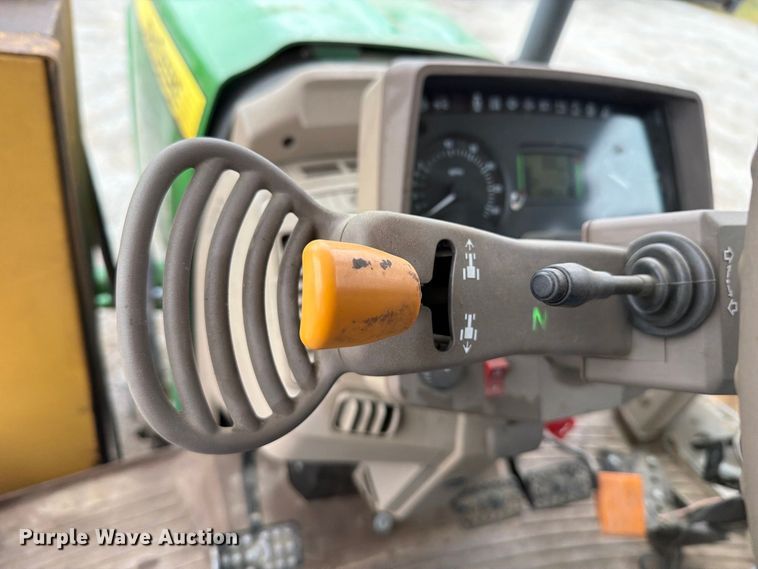 image for item FT6485 2010 John Deere 7230 MFWD tractor