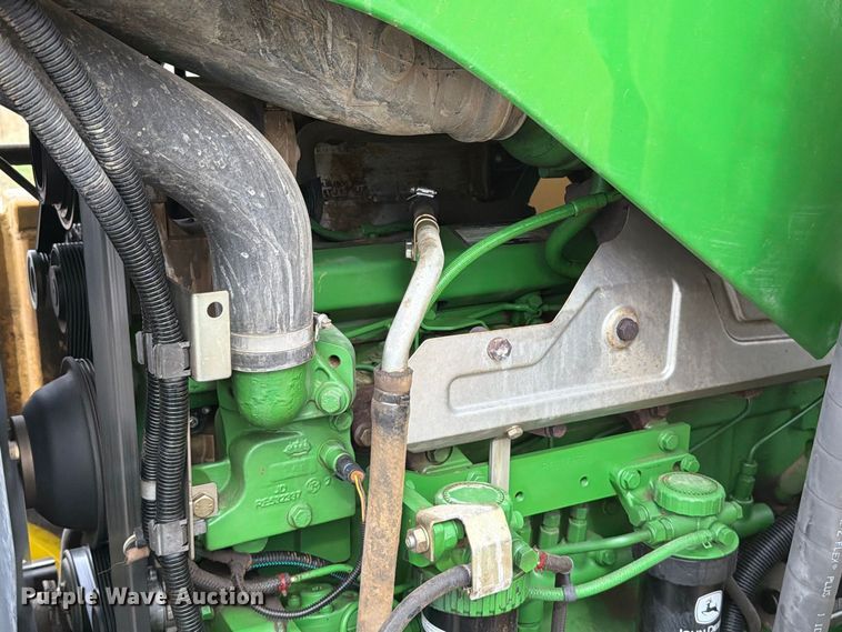 image for item FT6485 2010 John Deere 7230 MFWD tractor