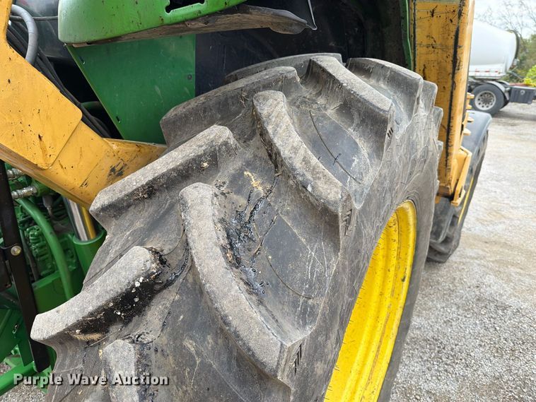 image for item FT6485 2010 John Deere 7230 MFWD tractor