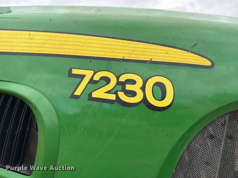 image for item FT6485 2010 John Deere 7230 MFWD tractor