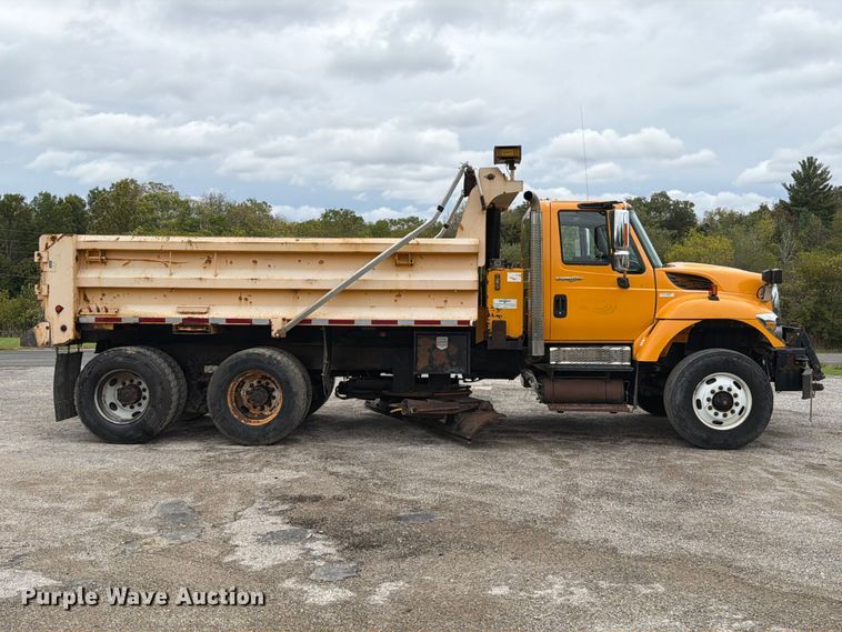 image for item FT6486 2011 International 7500 dump truck