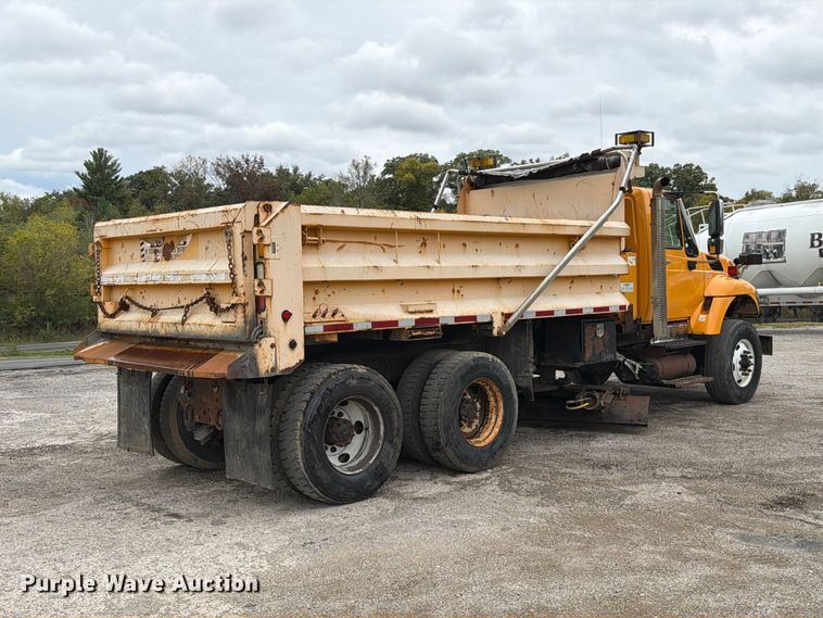 image for item FT6486 2011 International 7500 dump truck