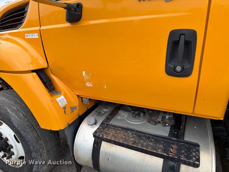 image for item FT6486 2011 International 7500 dump truck