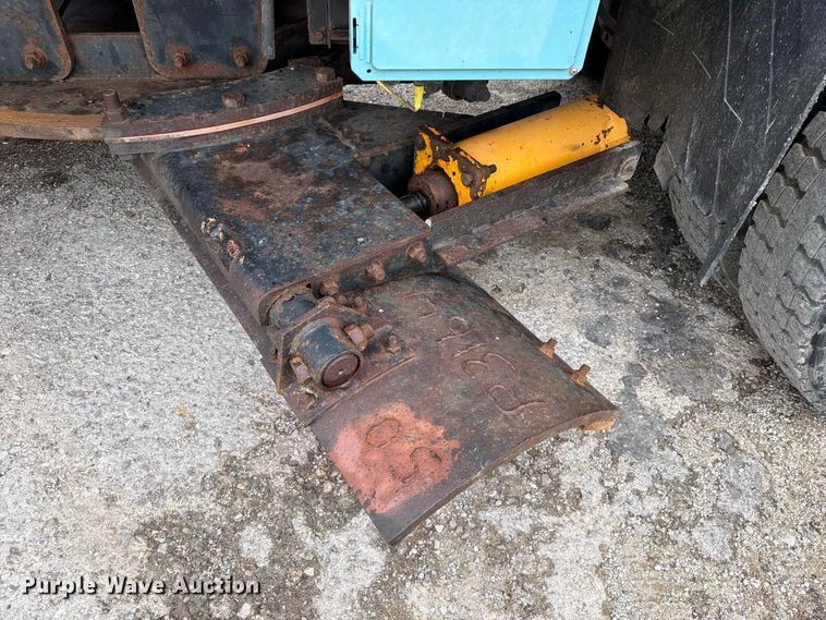 image for item FT6486 2011 International 7500 dump truck