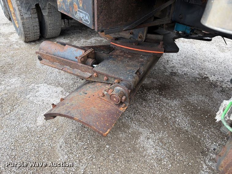 image for item FT6486 2011 International 7500 dump truck