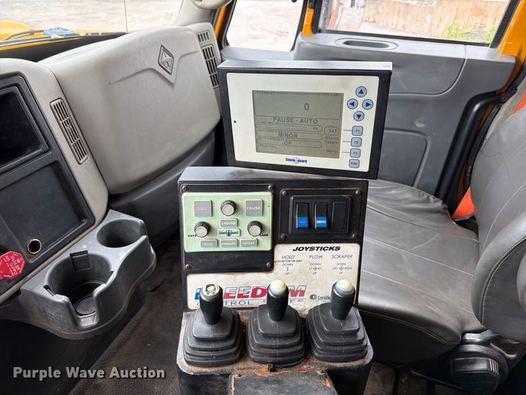 image for item FT6486 2011 International 7500 dump truck