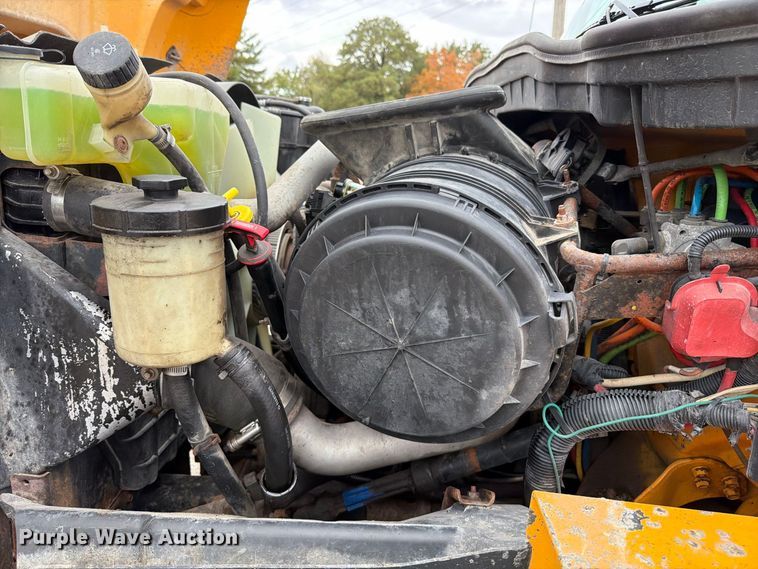 image for item FT6486 2011 International 7500 dump truck