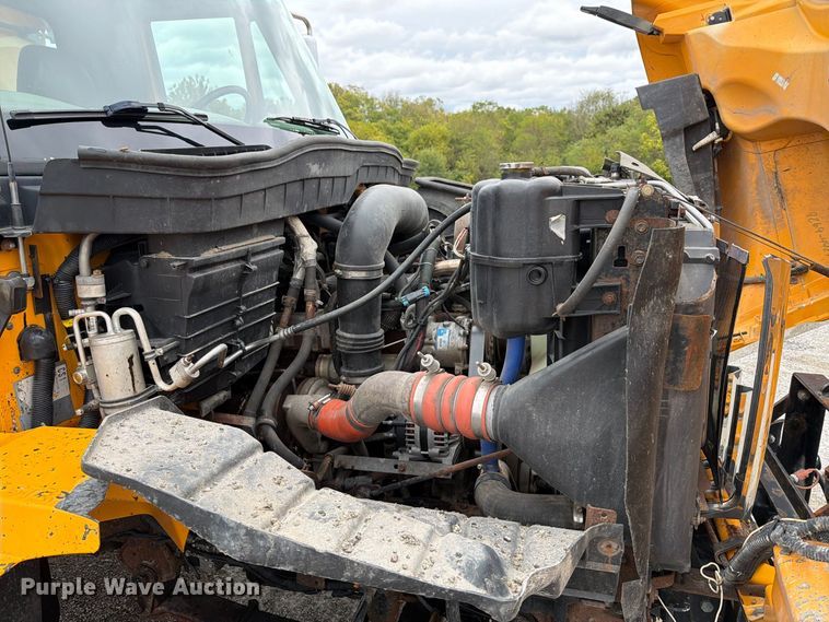 image for item FT6486 2011 International 7500 dump truck