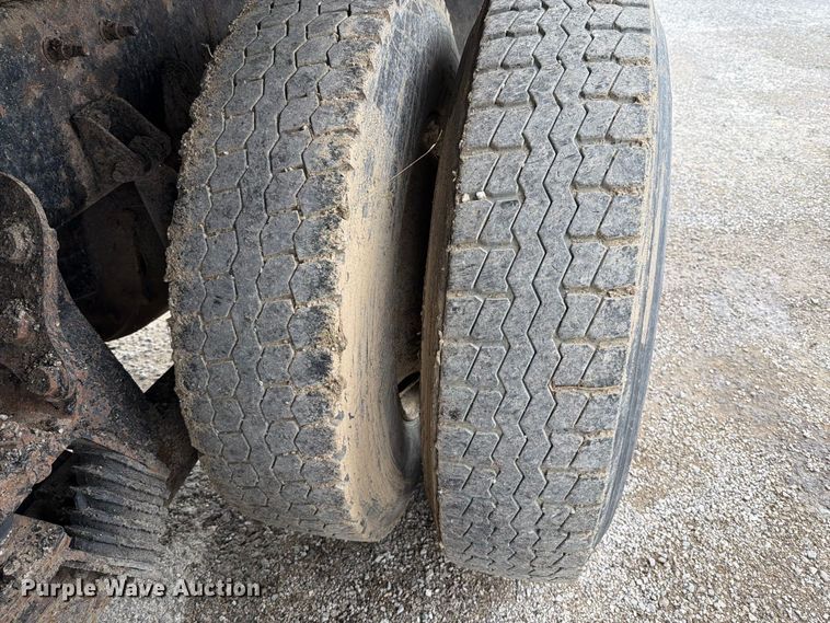image for item FT6486 2011 International 7500 dump truck