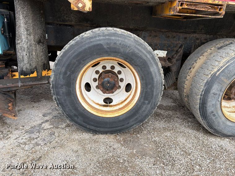 image for item FT6486 2011 International 7500 dump truck