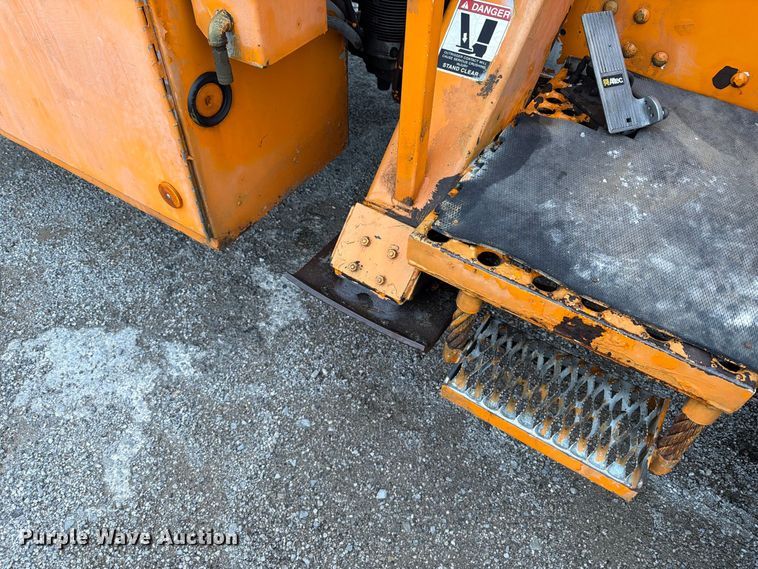 image for item FT6487 2001 International 4900 digger derrick truck