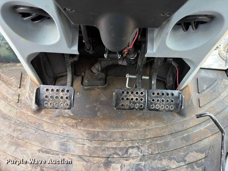 image for item FT6488 2016 New Holland TS6.110 tractor