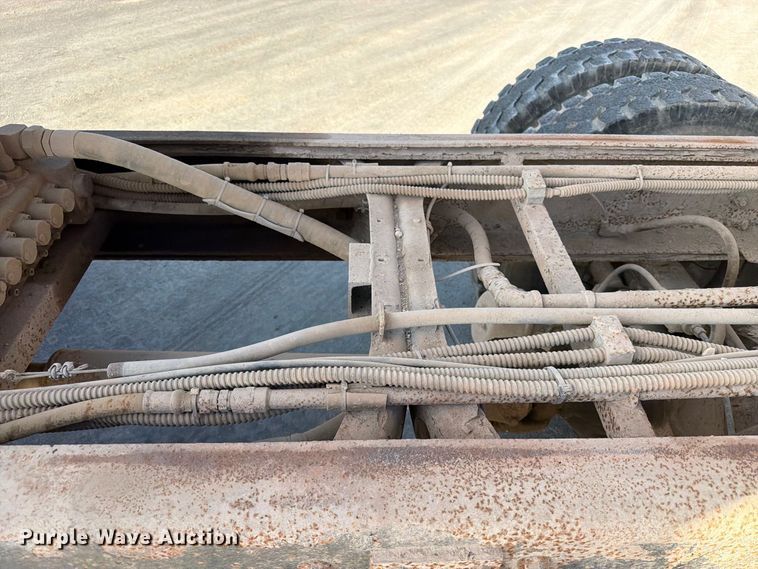 image for item FT6860 1998 International 2554 dump truck