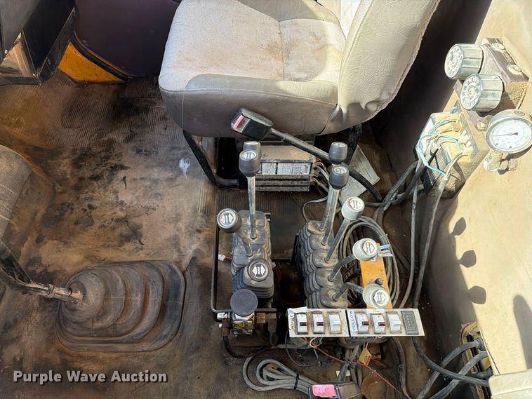 image for item FT6860 1998 International 2554 dump truck
