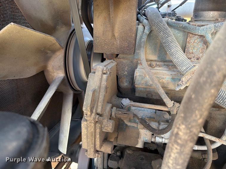 image for item FT6860 1998 International 2554 dump truck