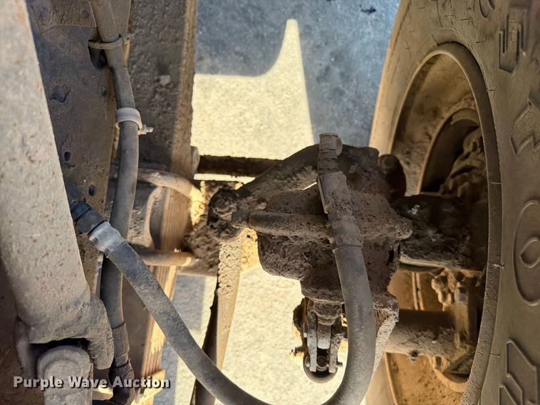 image for item FT6860 1998 International 2554 dump truck