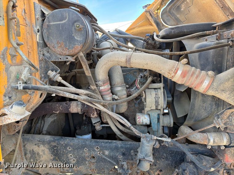 image for item FT6860 1998 International 2554 dump truck