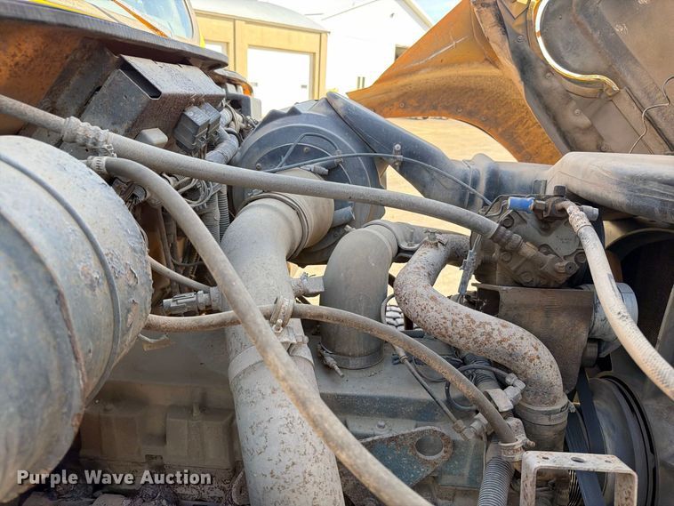 image for item FT6860 1998 International 2554 dump truck