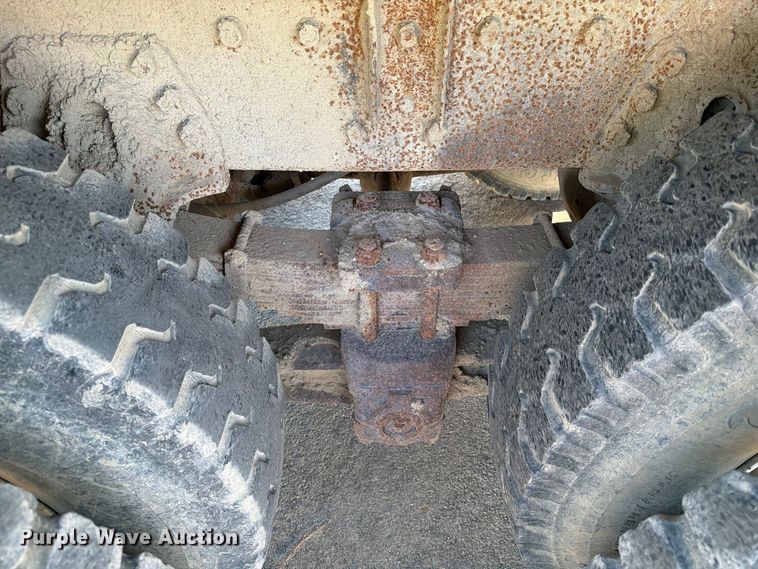 image for item FT6860 1998 International 2554 dump truck
