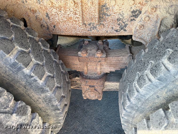 image for item FT6860 1998 International 2554 dump truck