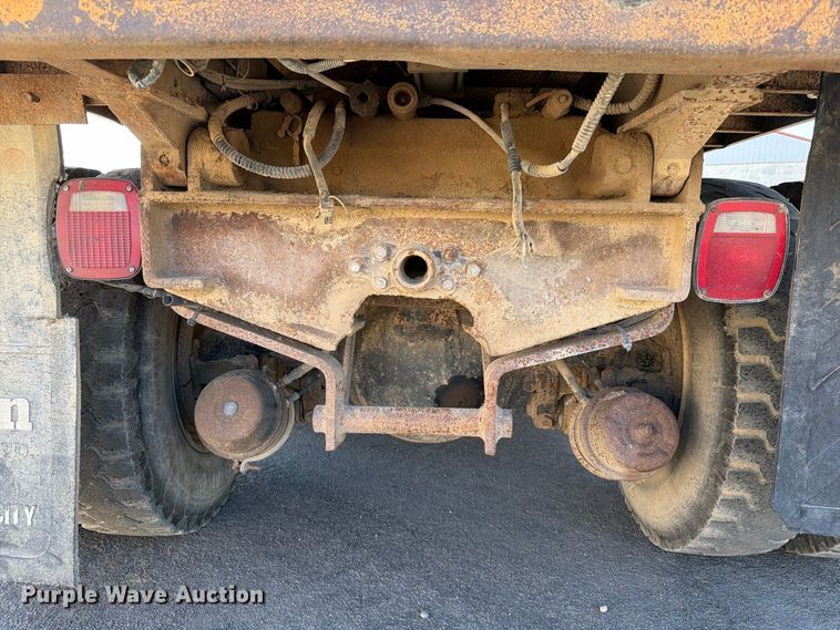 image for item FT6860 1998 International 2554 dump truck