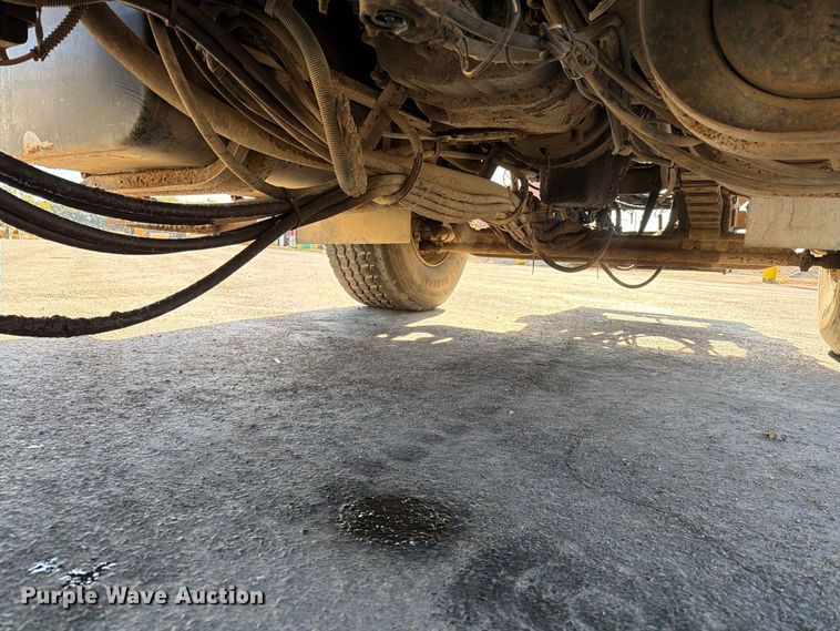 image for item FT6860 1998 International 2554 dump truck