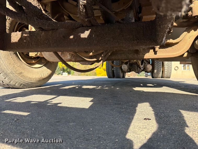 image for item FT6860 1998 International 2554 dump truck