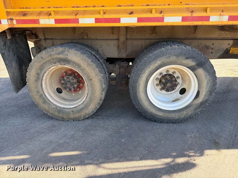 image for item FT6860 1998 International 2554 dump truck