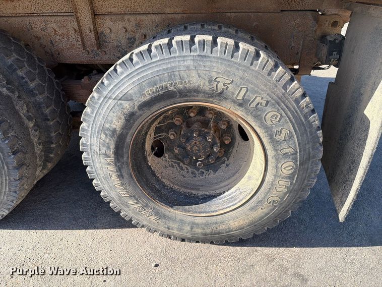 image for item FT6860 1998 International 2554 dump truck