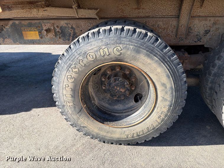 image for item FT6860 1998 International 2554 dump truck
