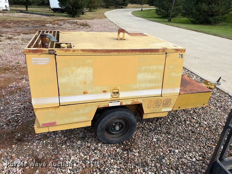 image for item FT6950 1990 LeRoi 125 air compressor