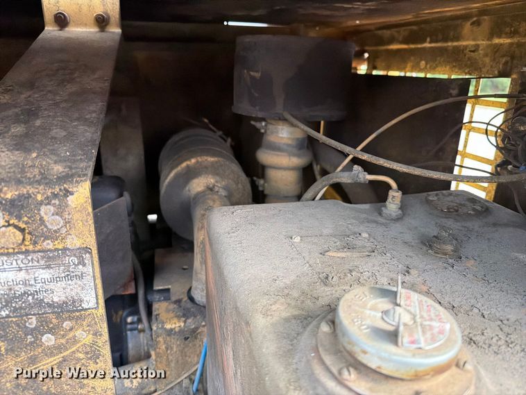 image for item FT6950 1990 LeRoi 125 air compressor