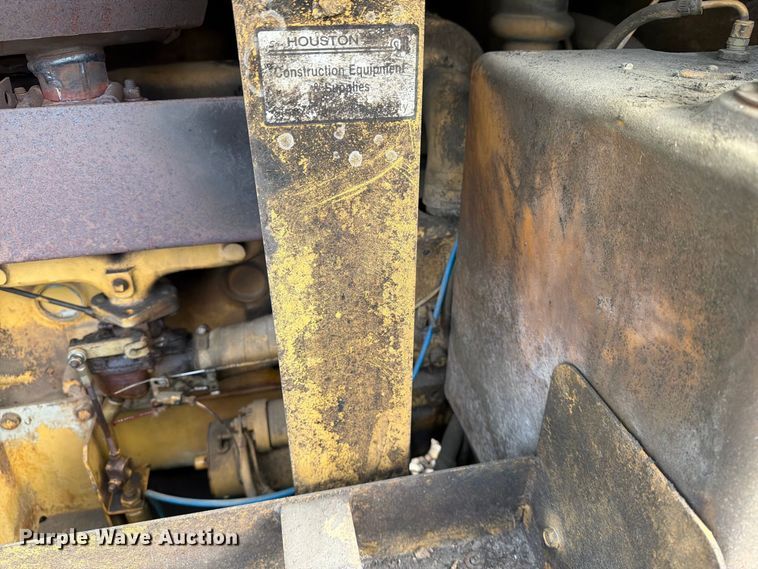 image for item FT6950 1990 LeRoi 125 air compressor