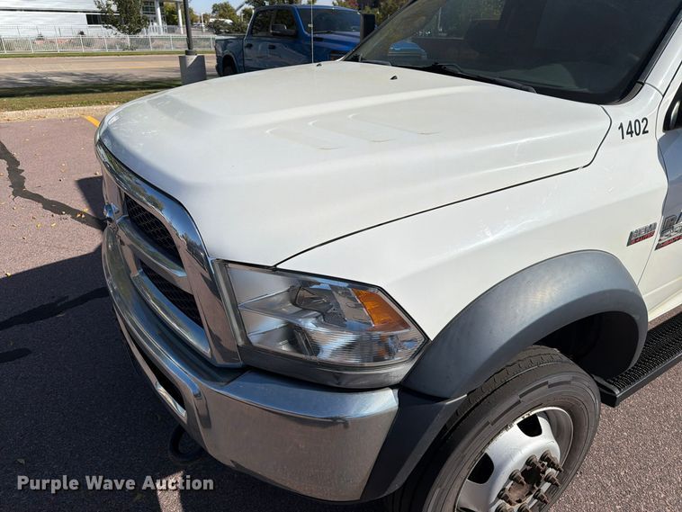 image for item FT6958 2014 RAM 5500 box truck
