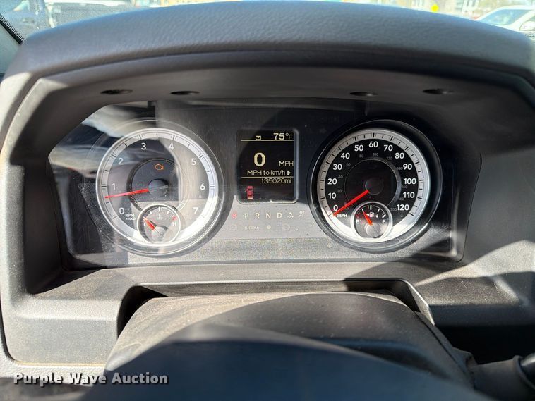 image for item FT6958 2014 RAM 5500 box truck